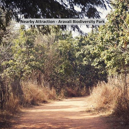 Oyo Dlf Cyber City Near Aravali Biodiversity Park Gurgaon Esterno foto