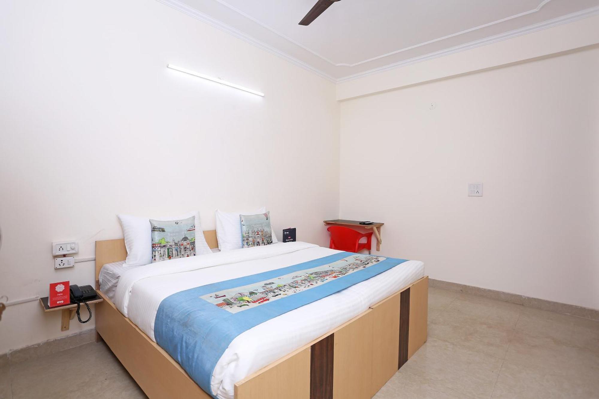 Oyo Dlf Cyber City Near Aravali Biodiversity Park Gurgaon Esterno foto